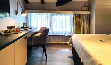 Design Einzelzimmer Hotel Alpenhof 408 Einzelzimmer mit Schreibtisch