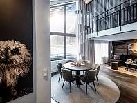 13.8 Penthouse Deluxe Suite