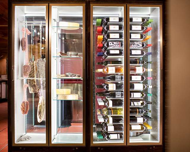 to the Restaurant Julen Tradition Julen Zermatt