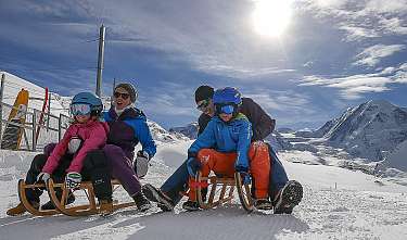 Schlitteln am Gornergrat cr Tom Malecha Schlitteln am Gornergrat cr Tom Malecha